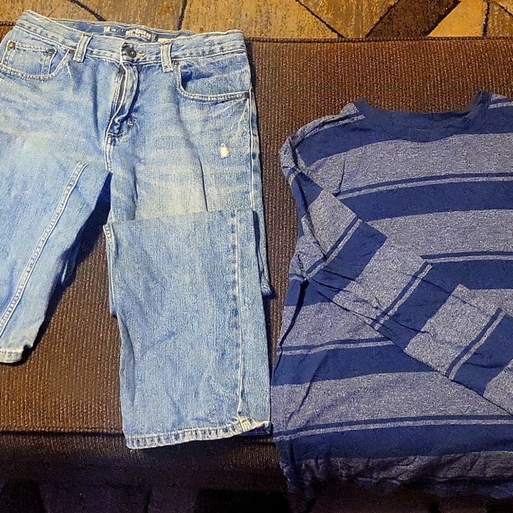 Boys size 14 set, jeans and shirt.